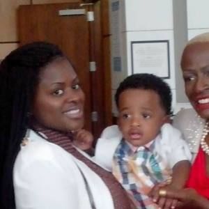 Meet your Posher, Regina